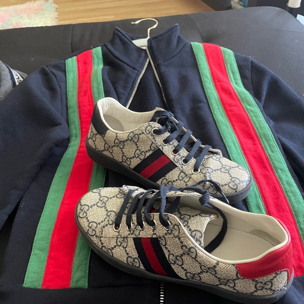 Kids Authentic Gucci jacket with matching authentic Gucci sneakers